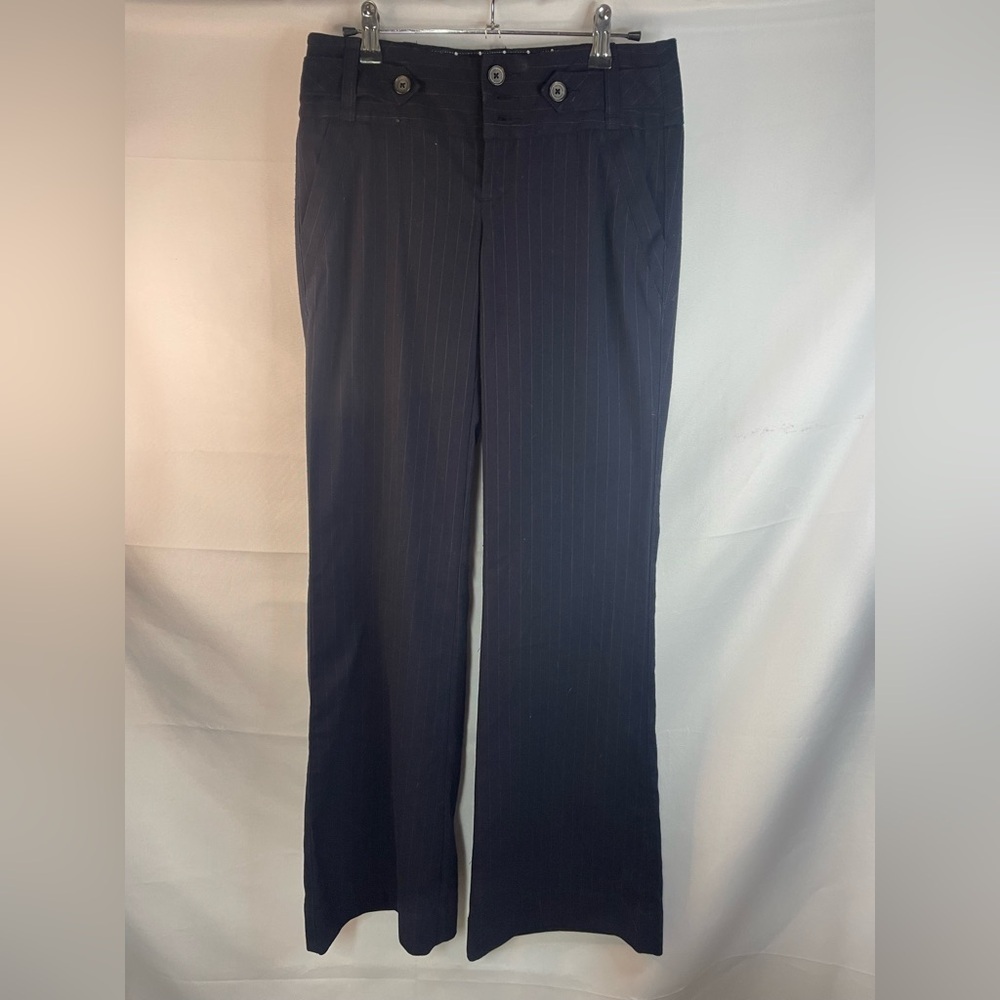 Navy and tan pinstripe trousers with a wide leg. Womens size 0. So cute & soft!